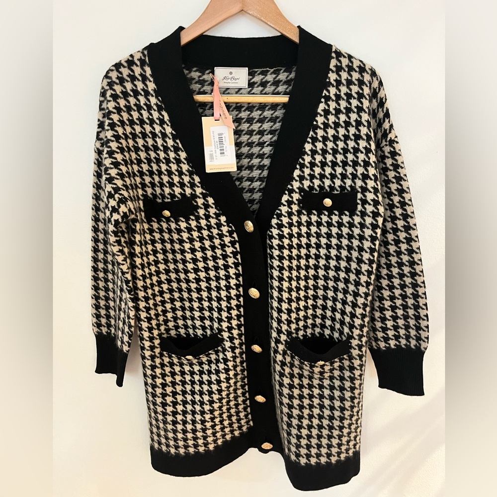Luxury Sustainable Mongolian Cashmere Houndstooth Cardigan Sweater